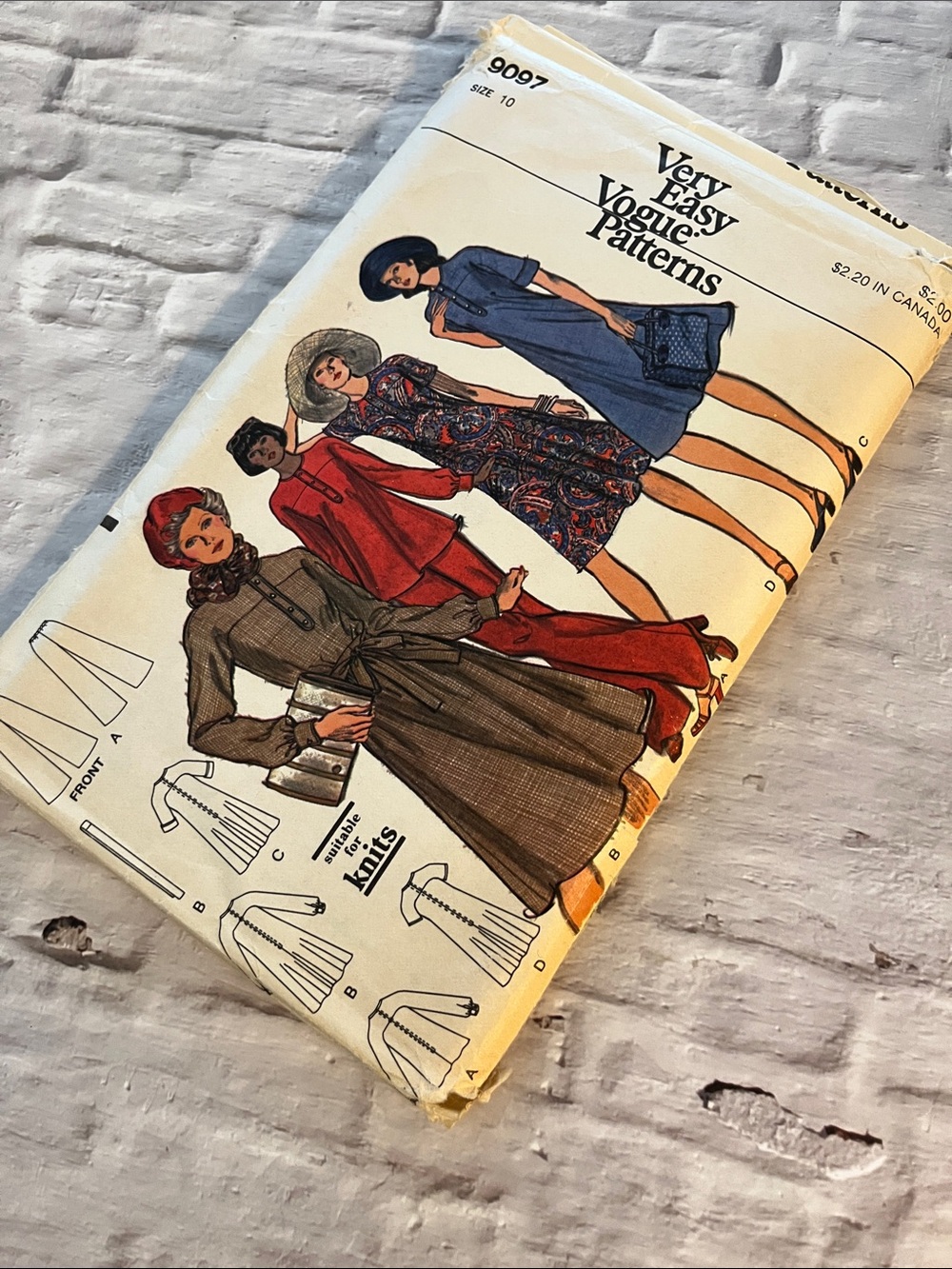 Vintage Vogue Pattern 9097 Misses’ Dress or Top and Pants